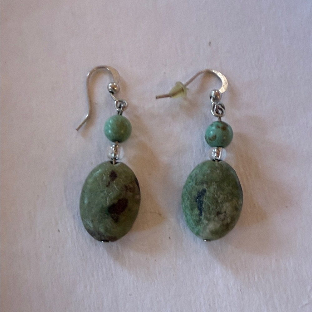 Chic Green Stone Drop Earrings